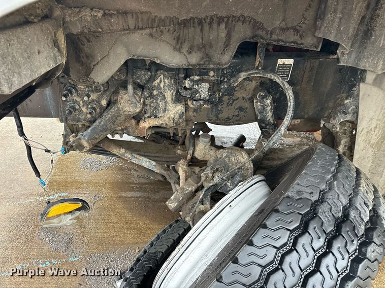 image for item EK0024 2016 Mack Granite GU433 dump truck