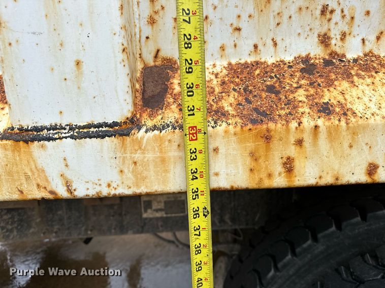 image for item EK0024 2016 Mack Granite GU433 dump truck