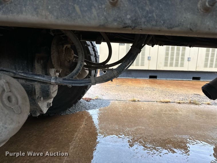 image for item EK0024 2016 Mack Granite GU433 dump truck