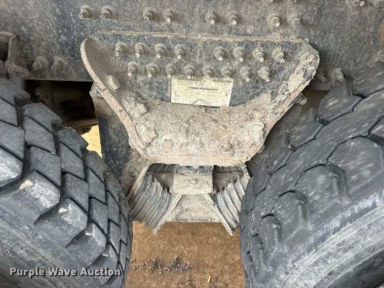 image for item EK0024 2016 Mack Granite GU433 dump truck