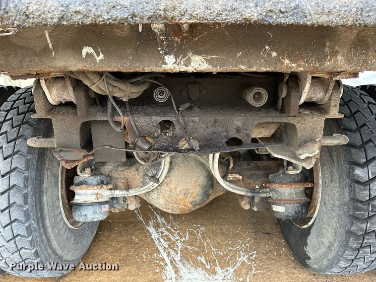 image for item EK0024 2016 Mack Granite GU433 dump truck