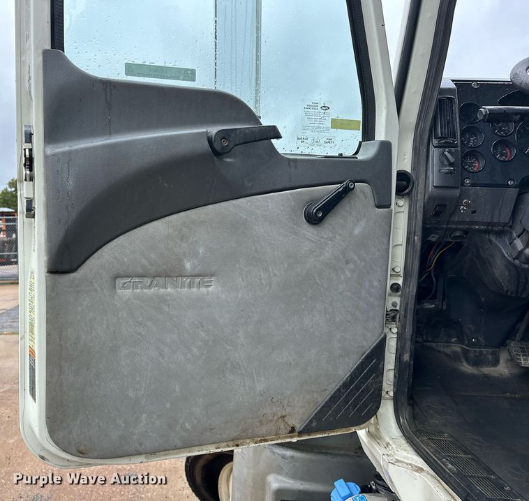 image for item EK0024 2016 Mack Granite GU433 dump truck