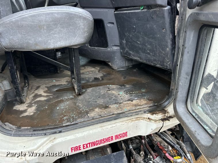 image for item EK0024 2016 Mack Granite GU433 dump truck