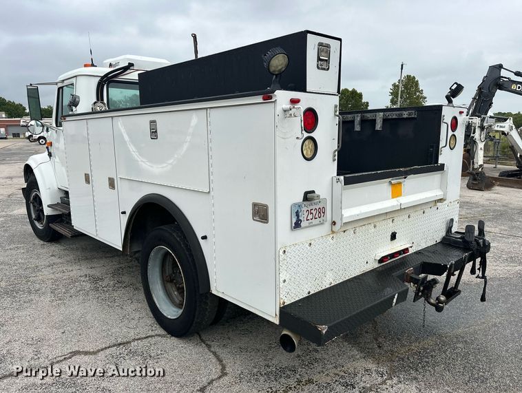 image for item EK0031 1996 International  4700 4X2 utility / service truck