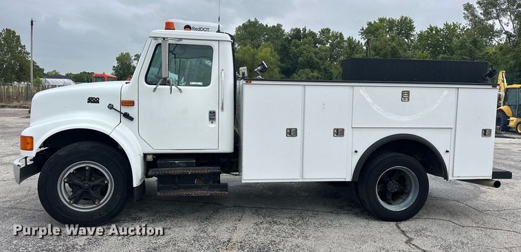 image for item EK0031 1996 International  4700 4X2 utility / service truck