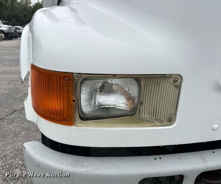 image for item EK0031 1996 International  4700 4X2 utility / service truck