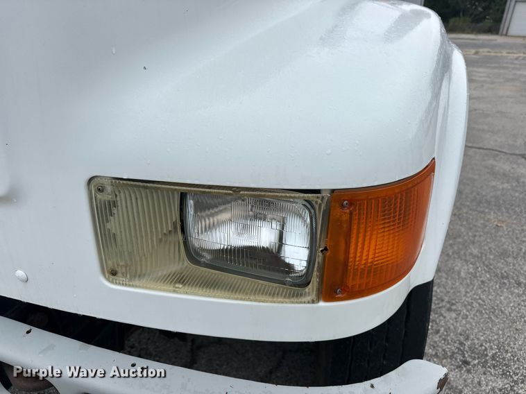 image for item EK0031 1996 International  4700 4X2 utility / service truck