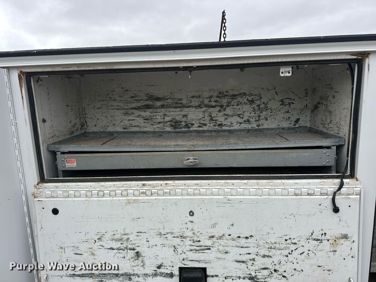 image for item EK0031 1996 International  4700 4X2 utility / service truck