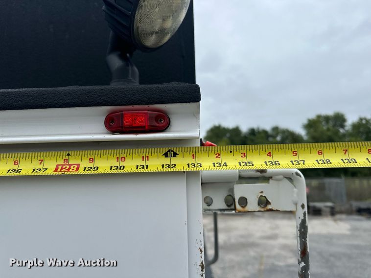 image for item EK0031 1996 International  4700 4X2 utility / service truck