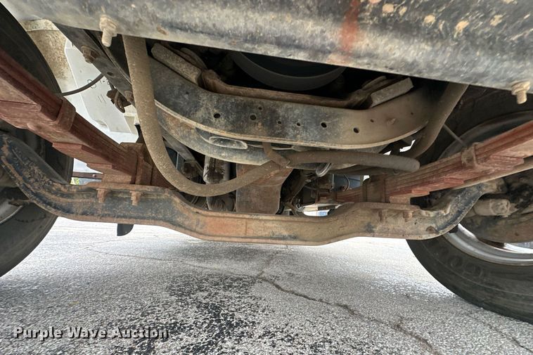 image for item EK0031 1996 International  4700 4X2 utility / service truck