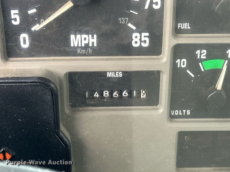 image for item EK0031 1996 International  4700 4X2 utility / service truck