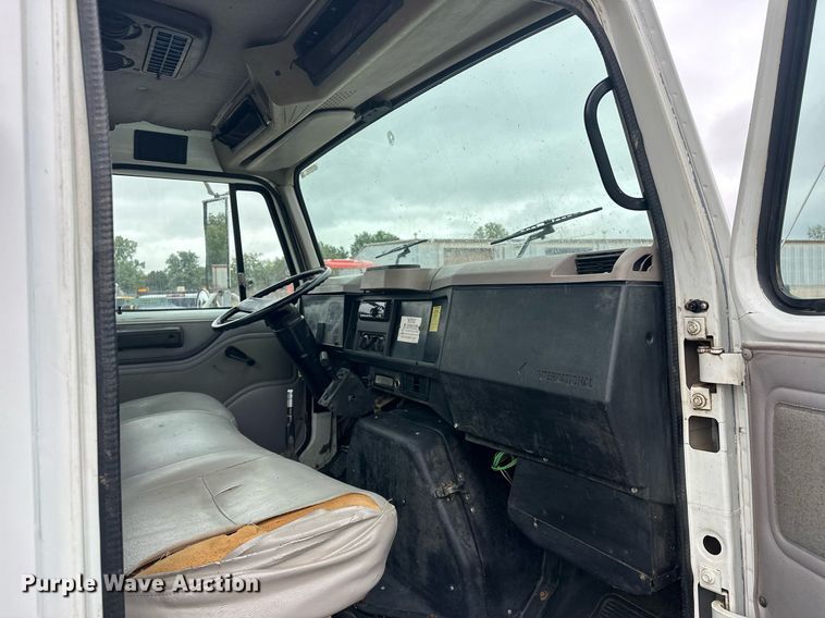 image for item EK0031 1996 International  4700 4X2 utility / service truck