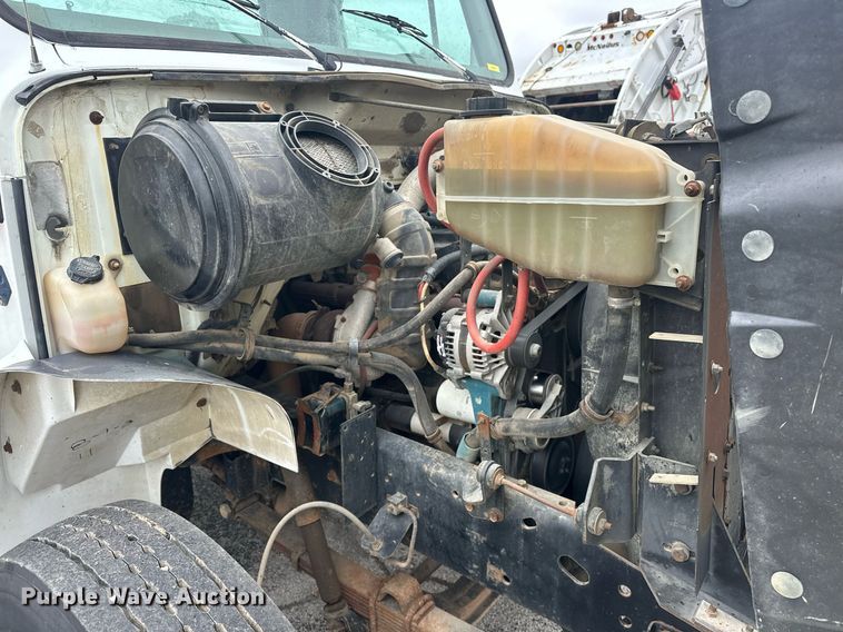 image for item EK0031 1996 International  4700 4X2 utility / service truck