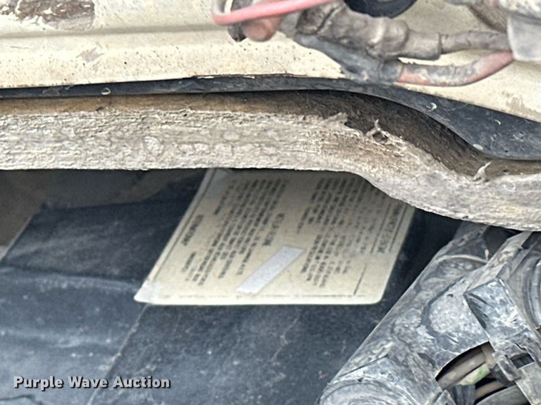 image for item EK0031 1996 International  4700 4X2 utility / service truck