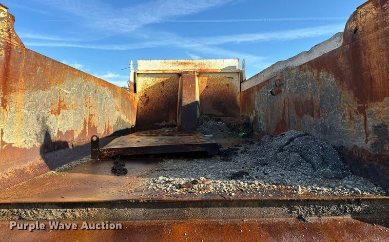 image for item EK0036 2011 Freightliner Business Class M2  dump truck