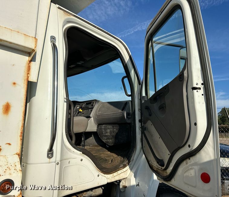 image for item EK0036 2011 Freightliner Business Class M2  dump truck