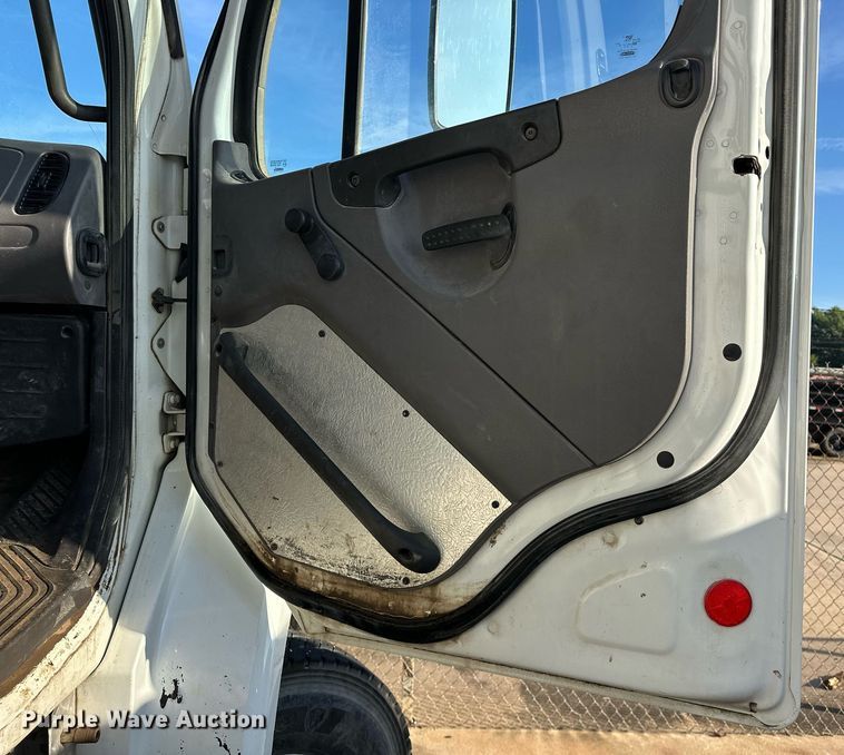 image for item EK0036 2011 Freightliner Business Class M2  dump truck