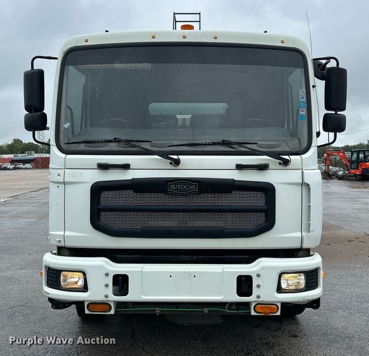 image for item EK0038 2016 AutoCar ACMD XPERT street sweeper truck