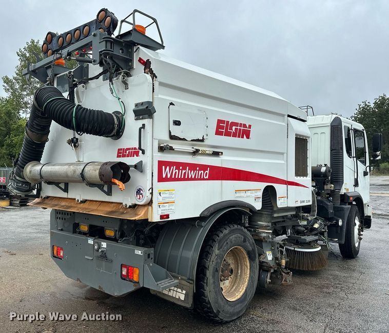 image for item EK0038 2016 AutoCar ACMD XPERT street sweeper truck