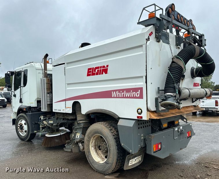 image for item EK0038 2016 AutoCar ACMD XPERT street sweeper truck