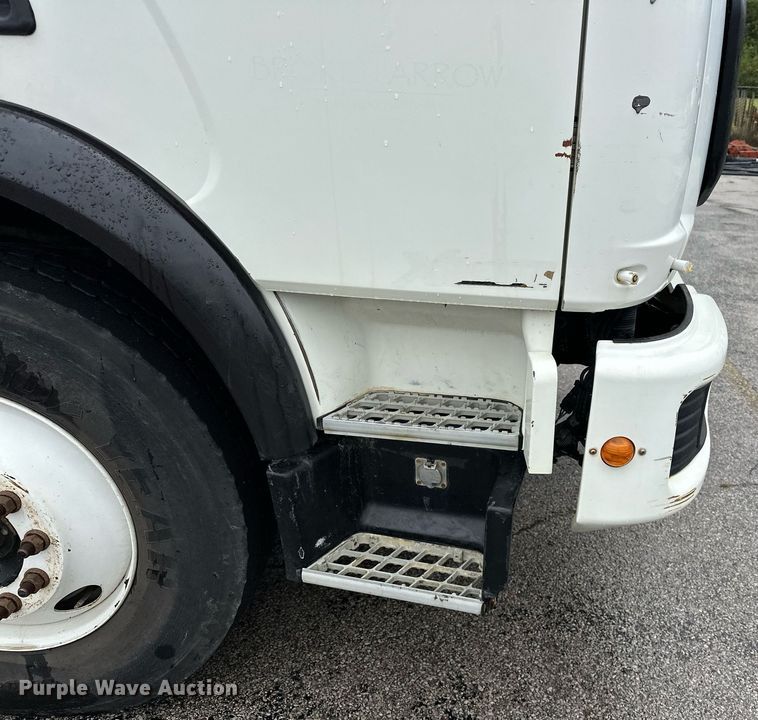 image for item EK0038 2016 AutoCar ACMD XPERT street sweeper truck