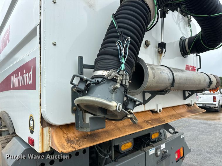 image for item EK0038 2016 AutoCar ACMD XPERT street sweeper truck