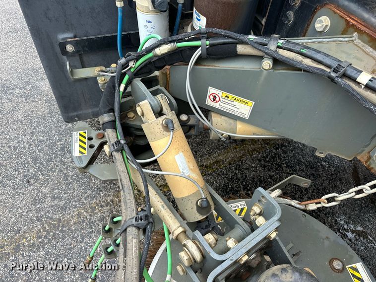 image for item EK0038 2016 AutoCar ACMD XPERT street sweeper truck