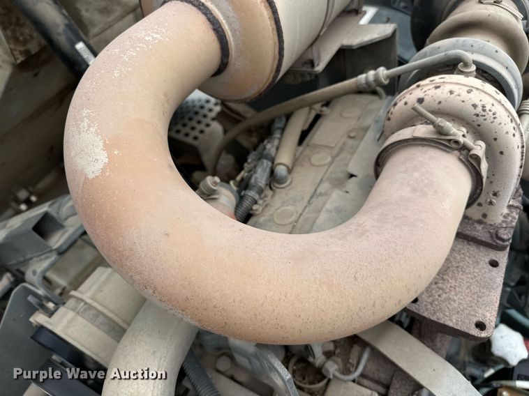 image for item EK0038 2016 AutoCar ACMD XPERT street sweeper truck