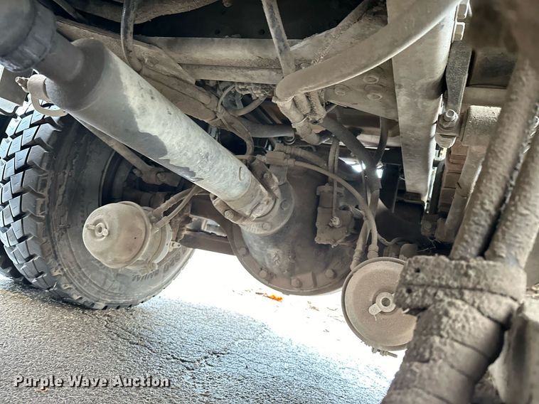 image for item EK0038 2016 AutoCar ACMD XPERT street sweeper truck