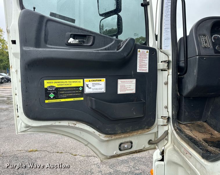 image for item EK0038 2016 AutoCar ACMD XPERT street sweeper truck