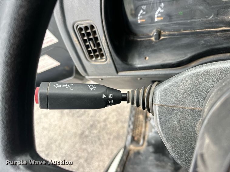 image for item EK0038 2016 AutoCar ACMD XPERT street sweeper truck