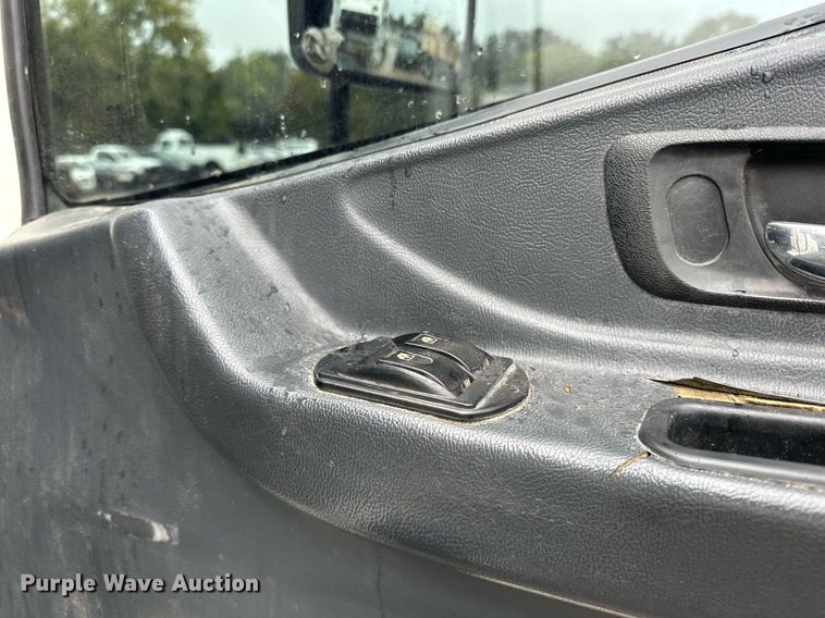 image for item EK0038 2016 AutoCar ACMD XPERT street sweeper truck