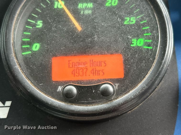 image for item EK0038 2016 AutoCar ACMD XPERT street sweeper truck