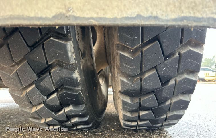 image for item EK0038 2016 AutoCar ACMD XPERT street sweeper truck