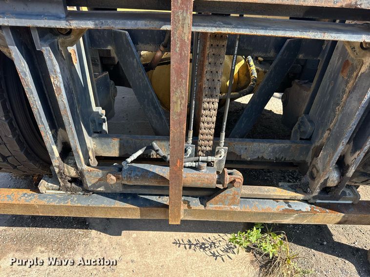 image for item EK0042 Caterpillar R80 forklift