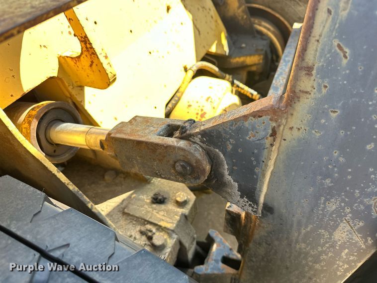 image for item EK0042 Caterpillar R80 forklift