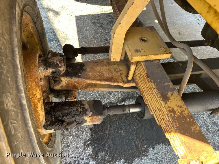 image for item EK0042 Caterpillar R80 forklift