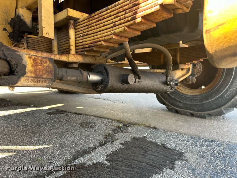 image for item EK0042 Caterpillar R80 forklift