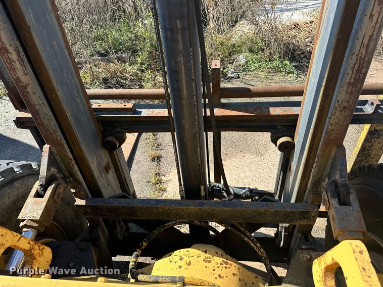 image for item EK0042 Caterpillar R80 forklift