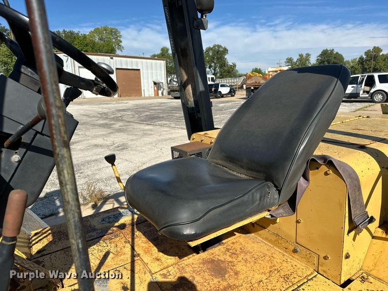 image for item EK0042 Caterpillar R80 forklift