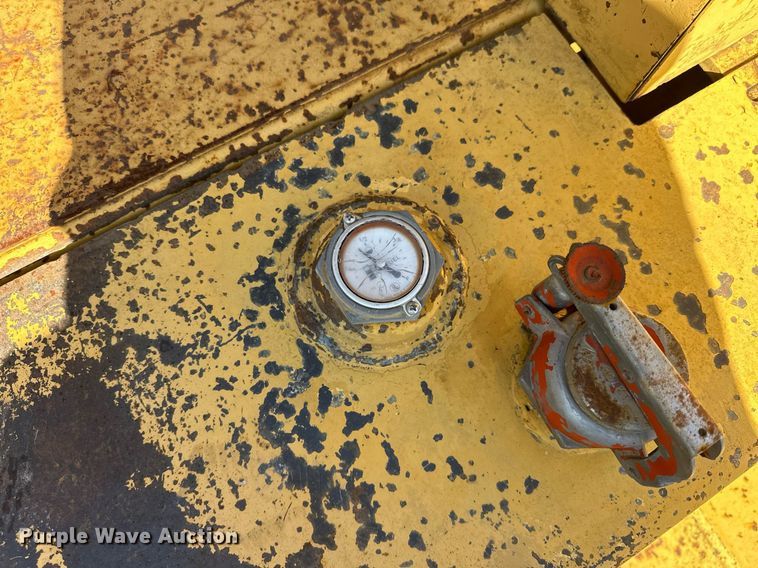 image for item EK0042 Caterpillar R80 forklift