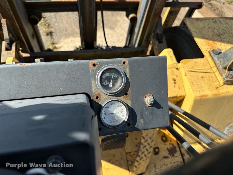 image for item EK0042 Caterpillar R80 forklift