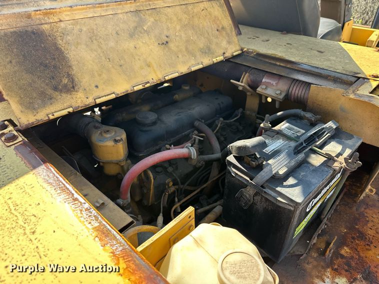 image for item EK0042 Caterpillar R80 forklift