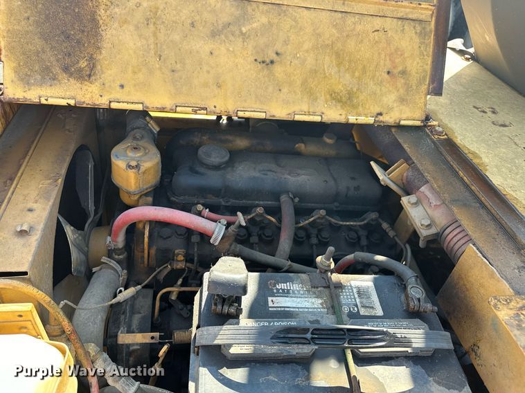 image for item EK0042 Caterpillar R80 forklift