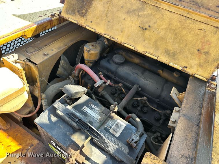 image for item EK0042 Caterpillar R80 forklift