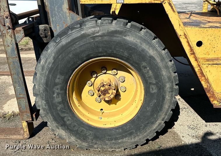 image for item EK0042 Caterpillar R80 forklift