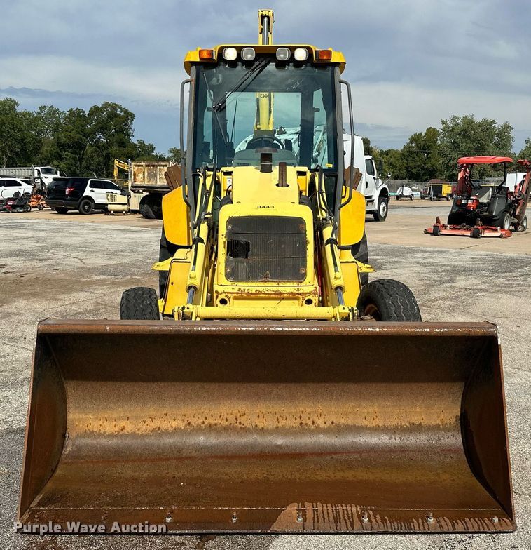 image for item EK0044 2004 New Holland LB75B backhoe