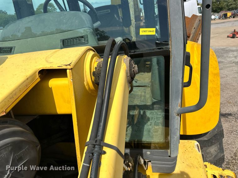 image for item EK0044 2004 New Holland LB75B backhoe