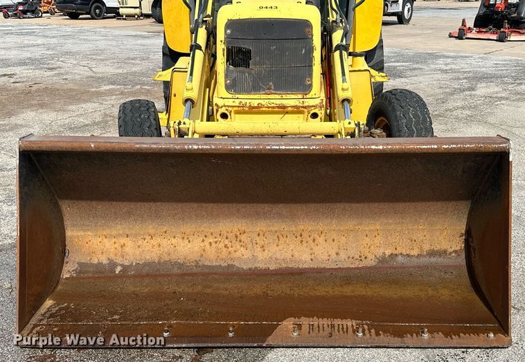 image for item EK0044 2004 New Holland LB75B backhoe