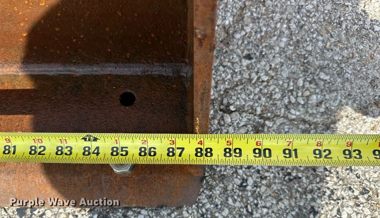 image for item EK0044 2004 New Holland LB75B backhoe